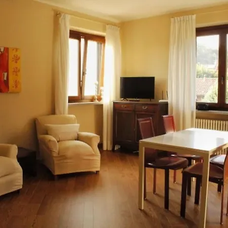 Apartment Alloggio In Prima Collina Biellese *